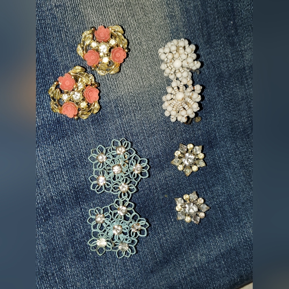 4 pairs of Vintage earrings
